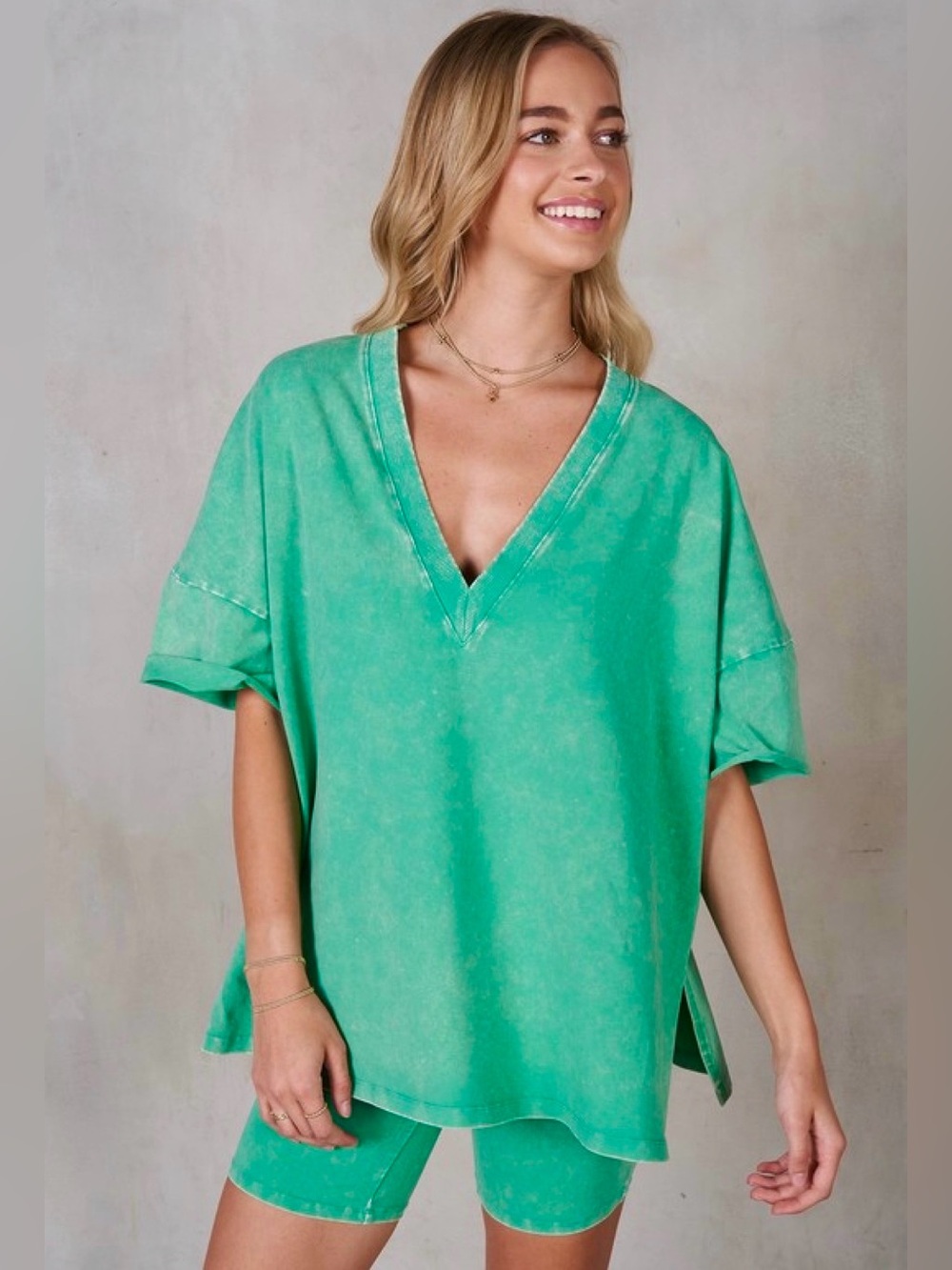 LA BIZ V-NECK TOP & BIKER SHORT MATCHING SET, GREEN, LARGE